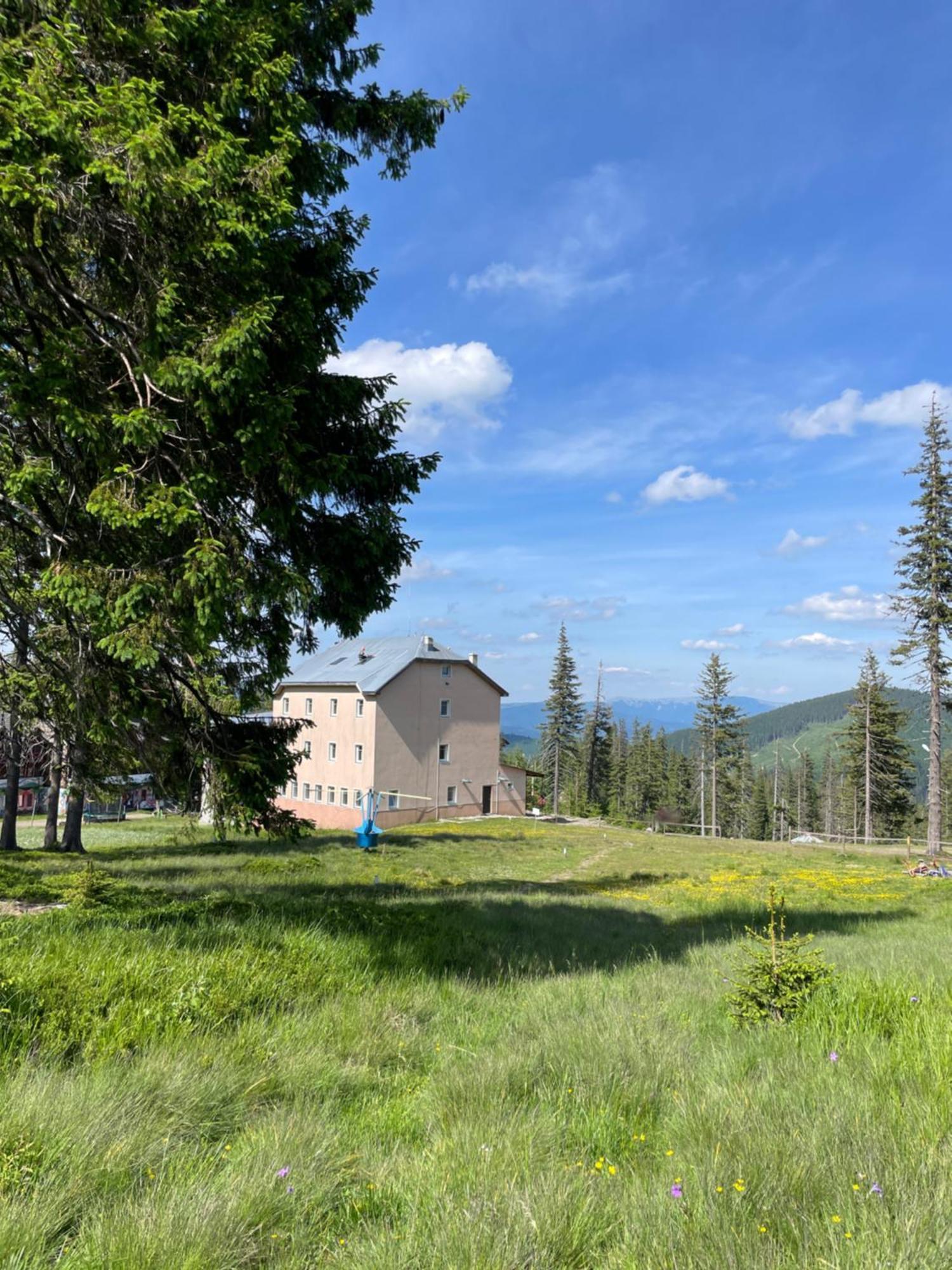 Оаза Hotel Dragobrat Exterior foto